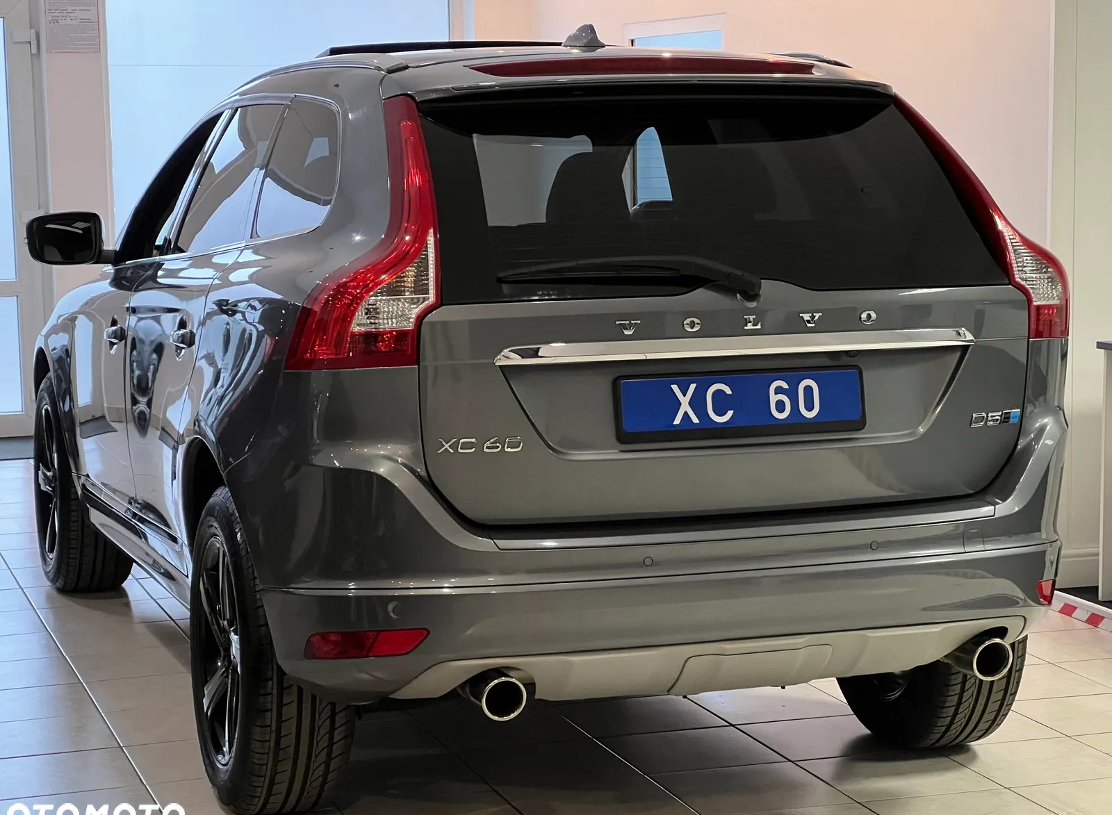 Volvo XC 60 cena 125700 przebieg: 162000, rok produkcji 2017 z Stawiszyn małe 172